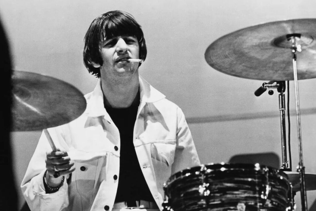 ¡La Vida y Trayectoria Inolvidable de Ringo Starr, el Ritmo Imperecedero de The Beatles!