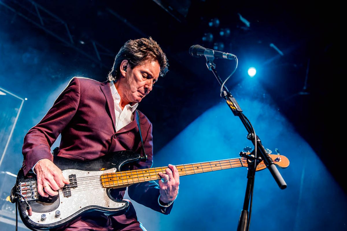 De Woking a la Cima del Punk: La Historia de Bruce Foxton