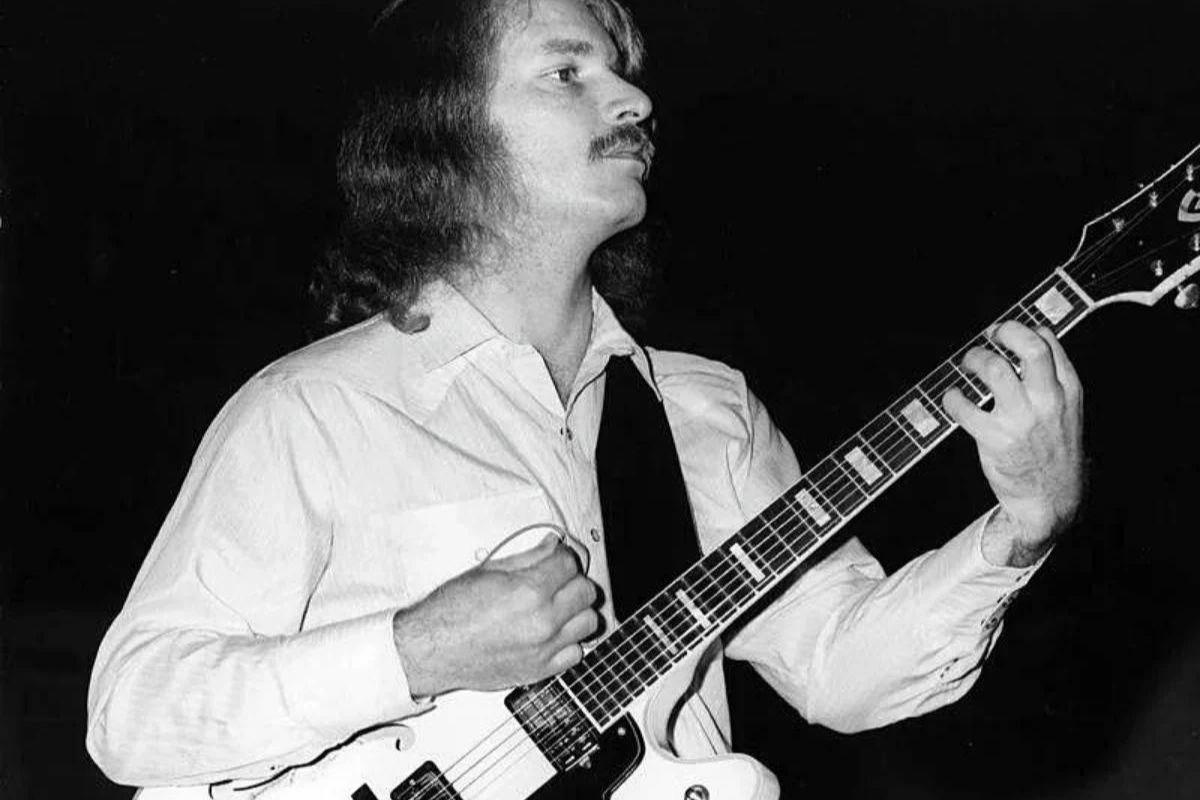 Nace Tom Fogerty