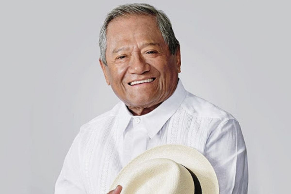 Nace Armando Manzanero