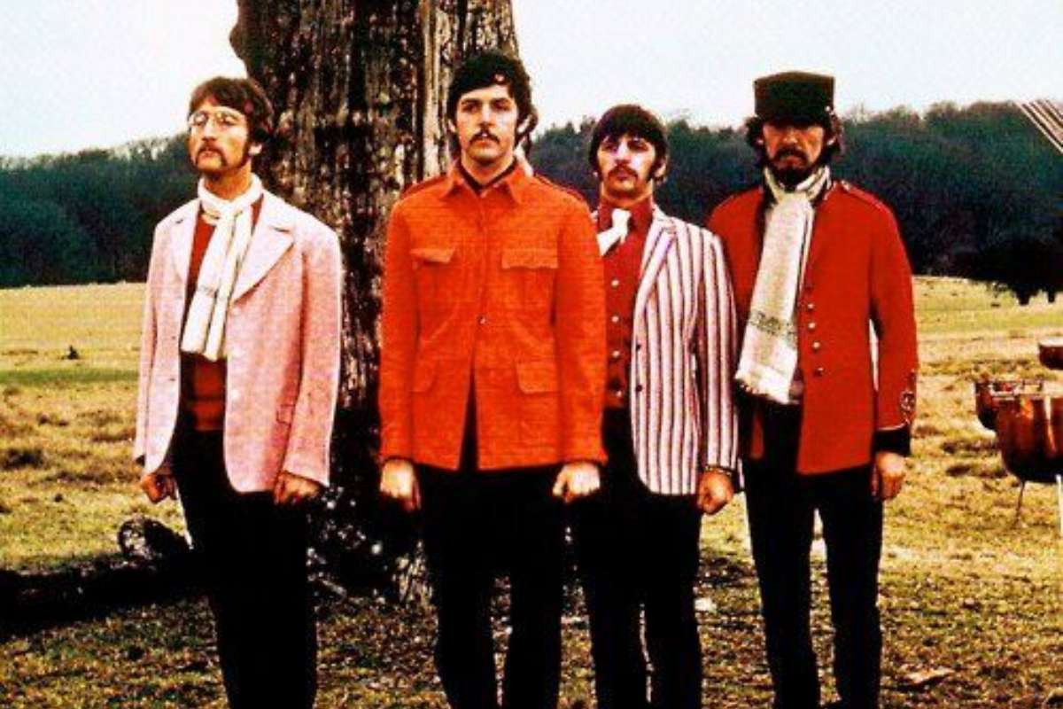 Lanzamiento de ‘Strawberry Fields Forever’ de The Beatles