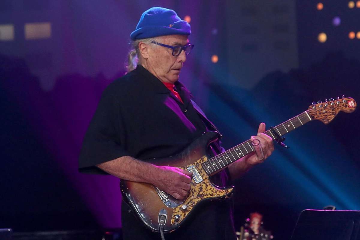 Nace Ry Cooder: El maestro de la guitarra