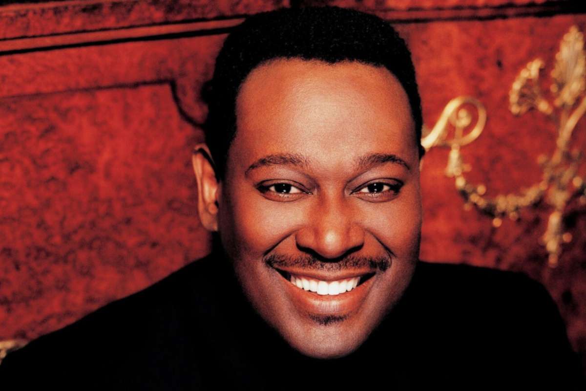 Nace Luther Vandross: El maestro del R&B